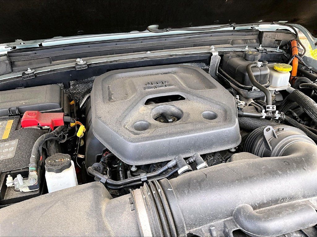Used 2024 Jeep Wrangler Unlimited AWD/4WD image 28