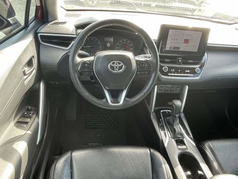 Used 2023 Toyota Corolla Cross LE image 14