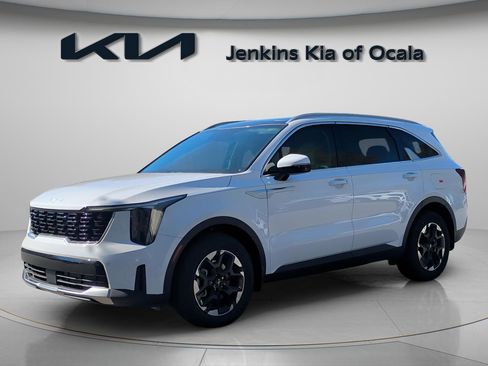 New 2026 Kia Sorento S image 4