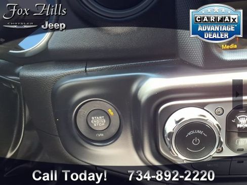 Used 2022 Jeep Wrangler Unlimited Sahara w/ Cold Weather Group AWD/4WD image 24