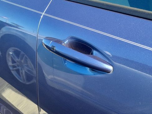 Used 2021 Kia Niro Touring SE image 5