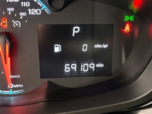 Used 2022 Chevrolet Spark LT image 21