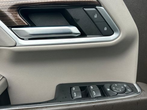 Used 2023 Chevrolet Silverado 1500 RST w/ Z71 Off-Road Package image 11