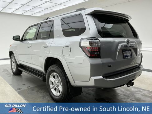 Used 2020 Toyota 4Runner SR5 Premium image 6