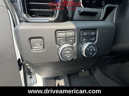 Used 2023 GMC Sierra 1500 AT4 w/ AT4 Premium Package image 18