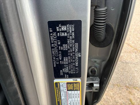 Used 2025 Kia Soul LX w/ LX Technology Package image 27