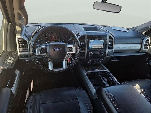 Used 2018 Ford F250 Lariat w/ Lariat Value Package image 10