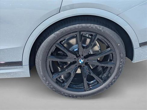 New 2027 BMW X7 xDrive40i w/ M Sport Package AWD/4WD image 9