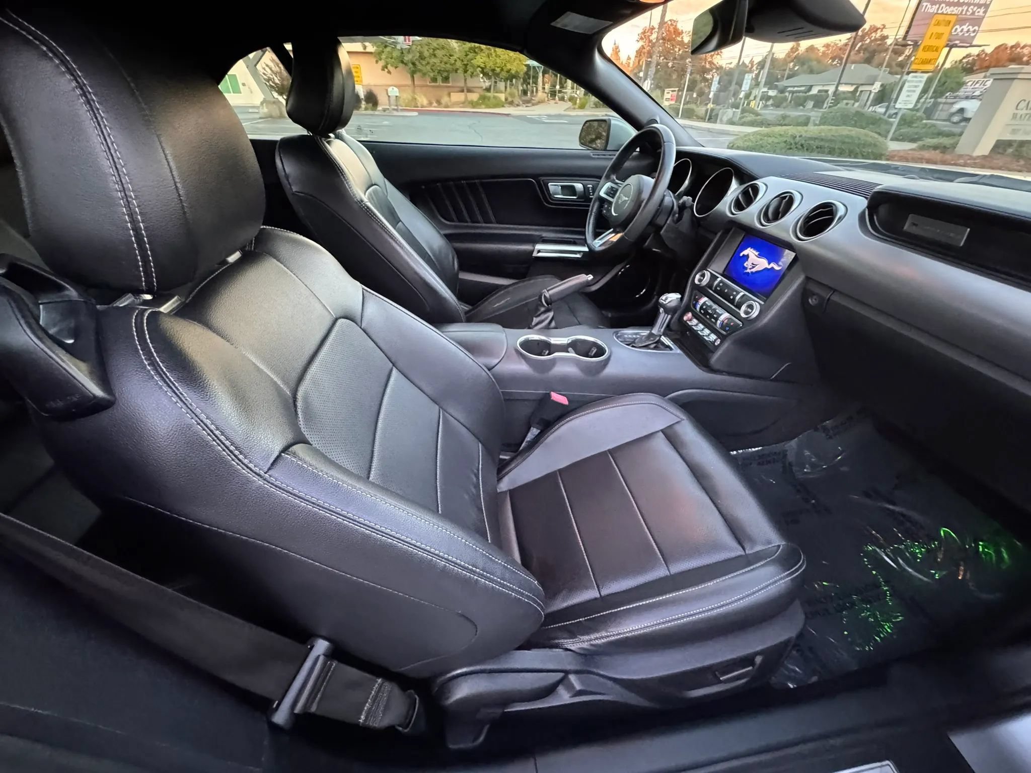 Used 2021 Ford Mustang Premium RWD image 13