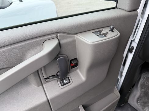 New 2026 Chevrolet Express 2500 w/ Driver Convenience Package RWD image 10