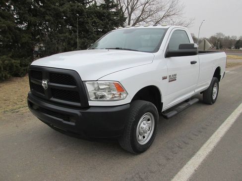 Used 2018 RAM 2500 Tradesman w/ Power & Remote Entry Group AWD/4WD image 9