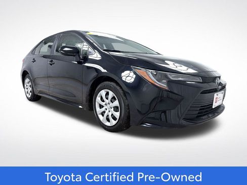 Certified 2023 Toyota Corolla LE image 1