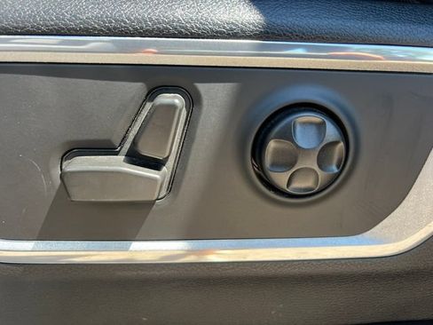 Used 2021 RAM 1500 Laramie w/ Sport Appearance Package AWD/4WD image 14