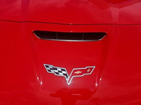 Used 2006 Chevrolet Corvette Z06 w/ Preferred Equipment Group RWD image 25