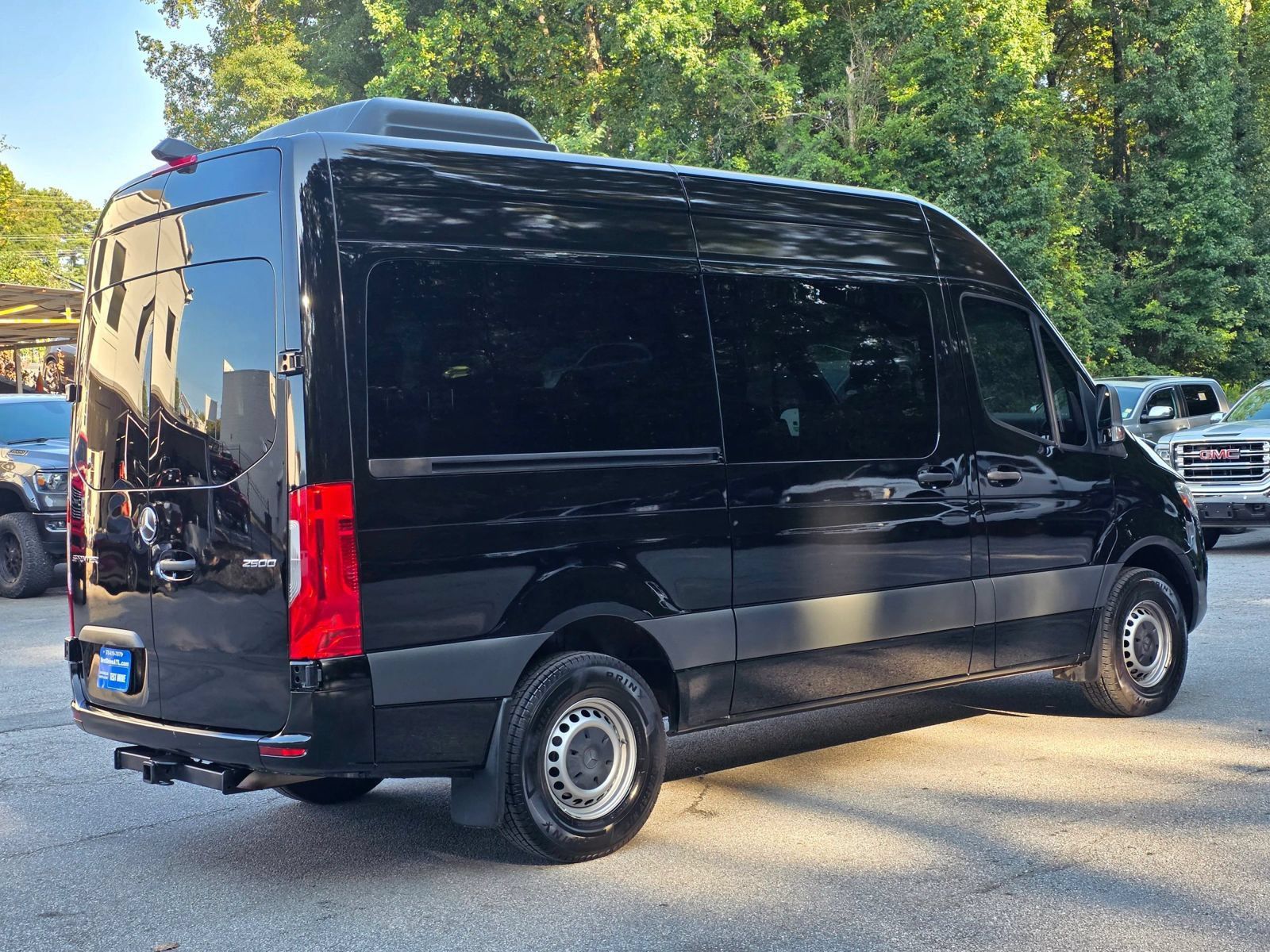 Used 2019 Mercedes-Benz Sprinter 2500 w/ Driver Convenience Package image 6