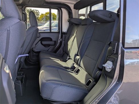 New 2025 Jeep Gladiator Sport image 13