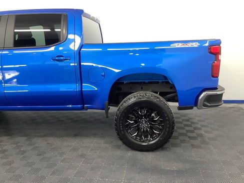Used 2025 Chevrolet Silverado 1500 LT AWD/4WD image 4