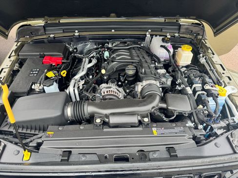 Used 2026 Jeep Gladiator Sport image 17