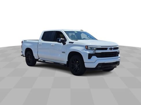 Used 2025 Chevrolet Silverado 1500 RST AWD/4WD image 2