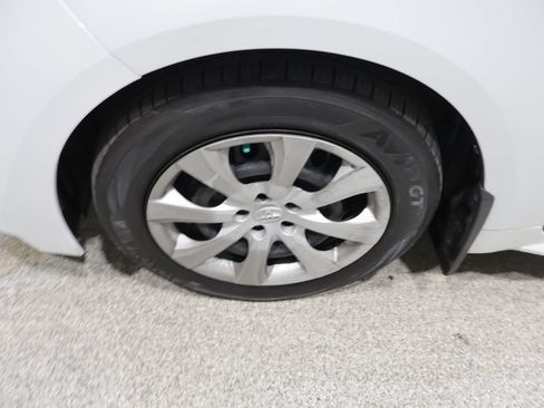 Used 2024 Toyota Corolla LE FWD image 10
