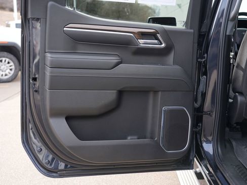 Used 2024 Chevrolet Silverado 1500 RST image 19