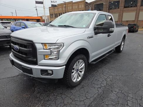 Used 2016 Ford F150 XL w/ Equipment Group 101A Mid AWD/4WD image 3
