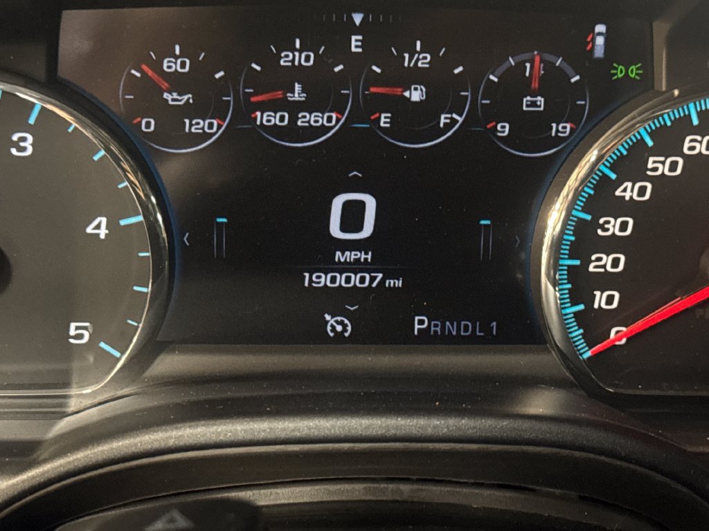 Used 2018 GMC Sierra 2500 Denali w/ Duramax Plus Package AWD/4WD image 22