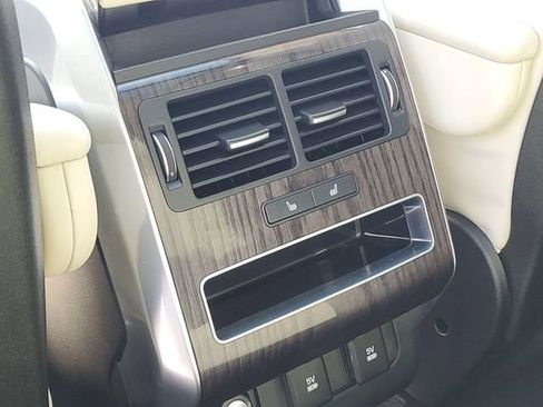 Used 2019 Land Rover Range Rover Sport HSE AWD/4WD image 38