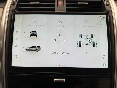 Used 2024 Land Rover Discovery Dynamic SE image 35