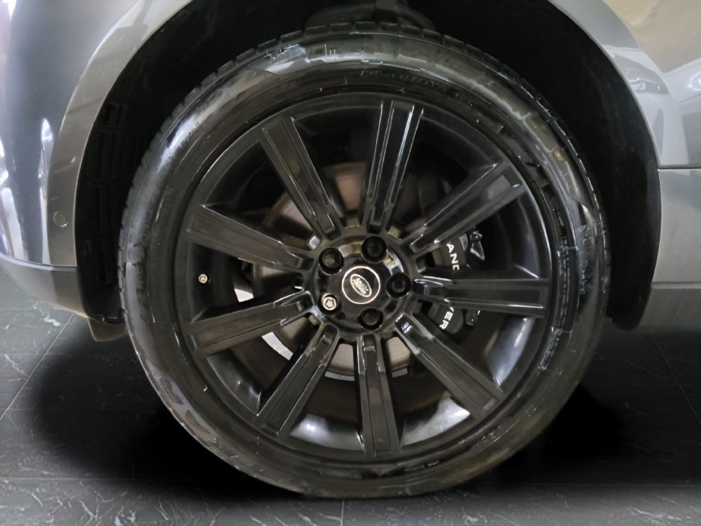 Used 2019 Land Rover Range Rover HSE AWD/4WD image 33