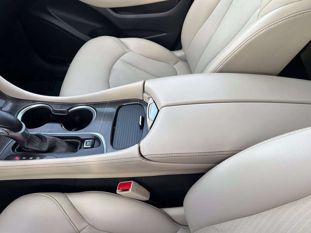 Used 2019 Buick Envision Preferred w/ LPO, Cargo Package FWD image 21