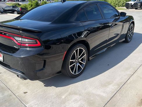 Used 2022 Dodge Charger R/T w/ Plus Group RWD image 3