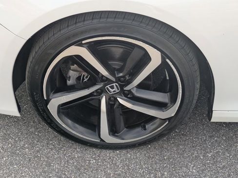 Certified 2018 Honda Accord Sport image 22