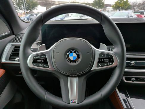 Used 2025 BMW X5 xDrive40i w/ Executive Package image 23