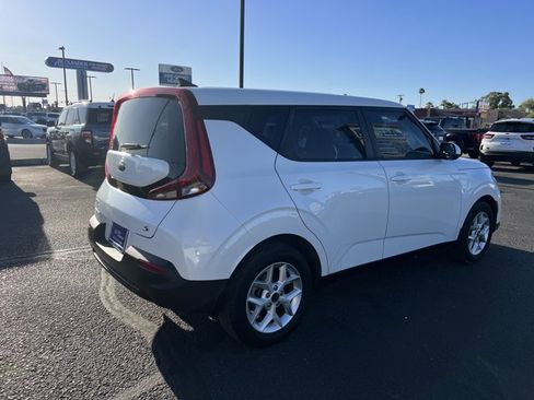 Used 2021 Kia Soul S image 5