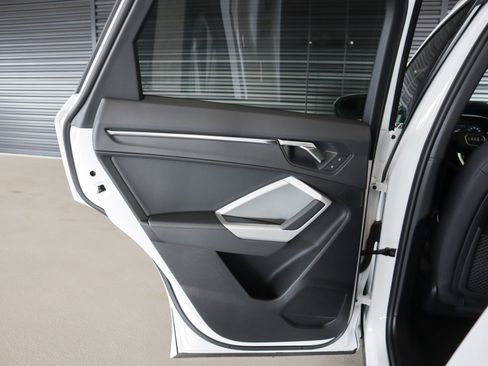 Certified 2024 Audi Q3 2.0T Premium Plus w/ Premium Plus Package image 30