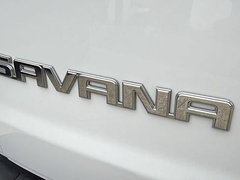 Used 2023 GMC Savana 2500 w/ Driver Convenience Package image 15