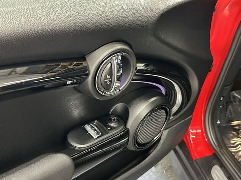 Certified 2024 MINI Cooper SE image 12