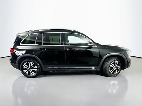 New 2026 Mercedes-Benz GLB 250 4MATIC image 8