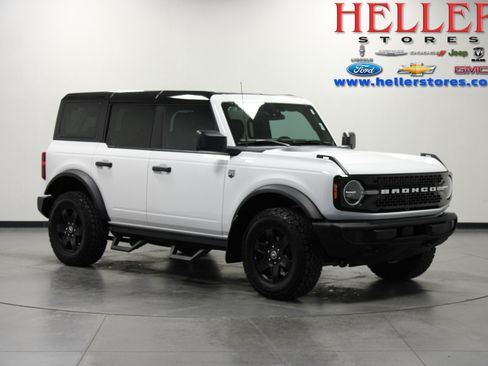 Used 2025 Ford Bronco Big Bend AWD/4WD image 1