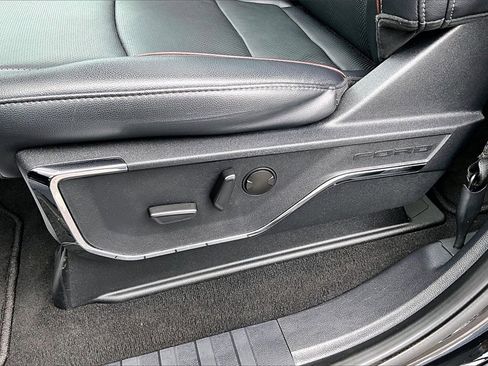 Used 2024 Ford F250 Lariat w/ Lariat Ultimate Package image 39