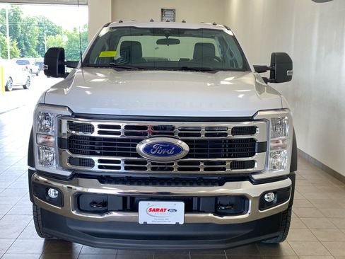 New 2026 Ford F550 4x4 Regular Cab Super Duty image 3