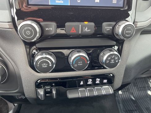 New 2026 RAM 1500 Tradesman AWD/4WD image 18