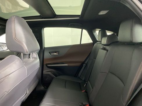 Used 2024 Toyota Venza Limited image 30