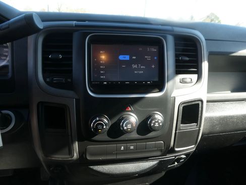 Used 2014 RAM 1500 Express image 19