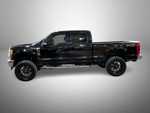 Used 2017 Ford F250 Lariat w/ Lariat Ultimate Package image 8