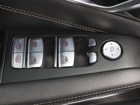 Used 2022 BMW X7 xDrive40i w/ Premium Package image 15