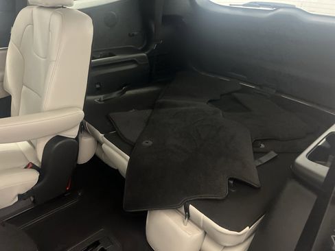 Used 2023 Kia Telluride SX image 39