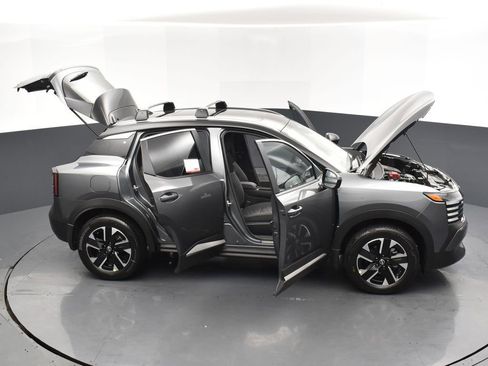 New 2026 Nissan Kicks SV w/ SV Premium Package image 30