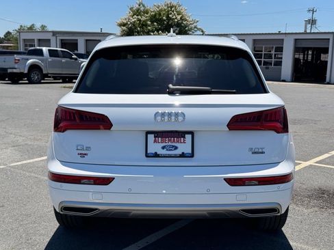 Used 2018 Audi Q5 2.0T Premium Plus w/ Premium Plus Package AWD/4WD image 4